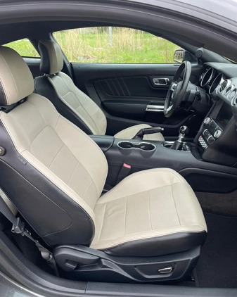 Ford Mustang cena 102900 przebieg: 115700, rok produkcji 2015 z Blachownia małe 154